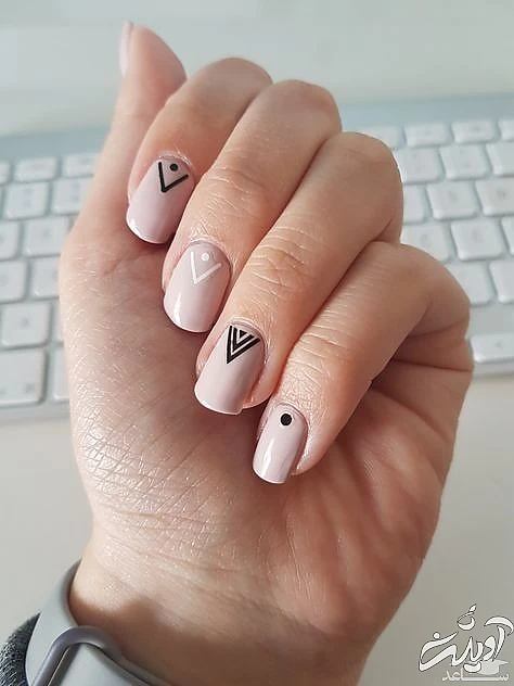 دیزاین ناخن مینیمال